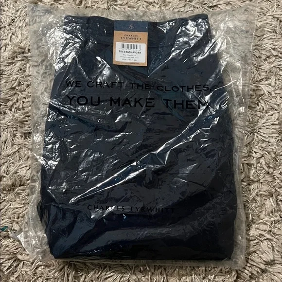 Charles Tyrwhitt Ultimate Non-Iron Chinos - Navy